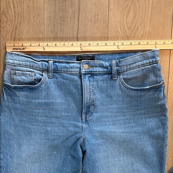 Banana Republic Slouch Cuffed Jeans Women's Size 31 (12) Medium Wash - Picture 9 of 12